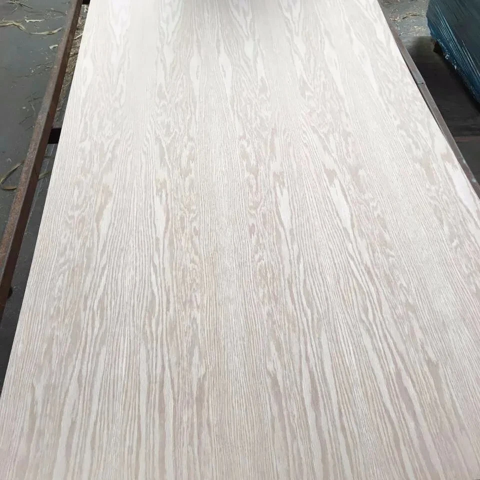 Factory price natural veneer 0.45mm 0.5mm 0.6mm red/white oak veneer veneer oak