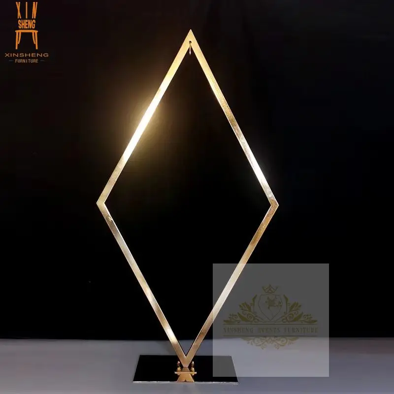 Luxury Wedding Centerpieces Gold Metal Crystal 6 Heads Candelabra for Party Weddings Decoration