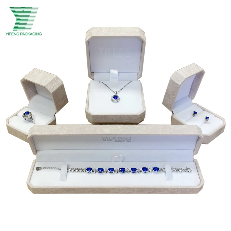 Watch Display Case for Men PU Leather Watch Box Luxury Carbon Fiber Large Holder Jewelry Organizer with Lid