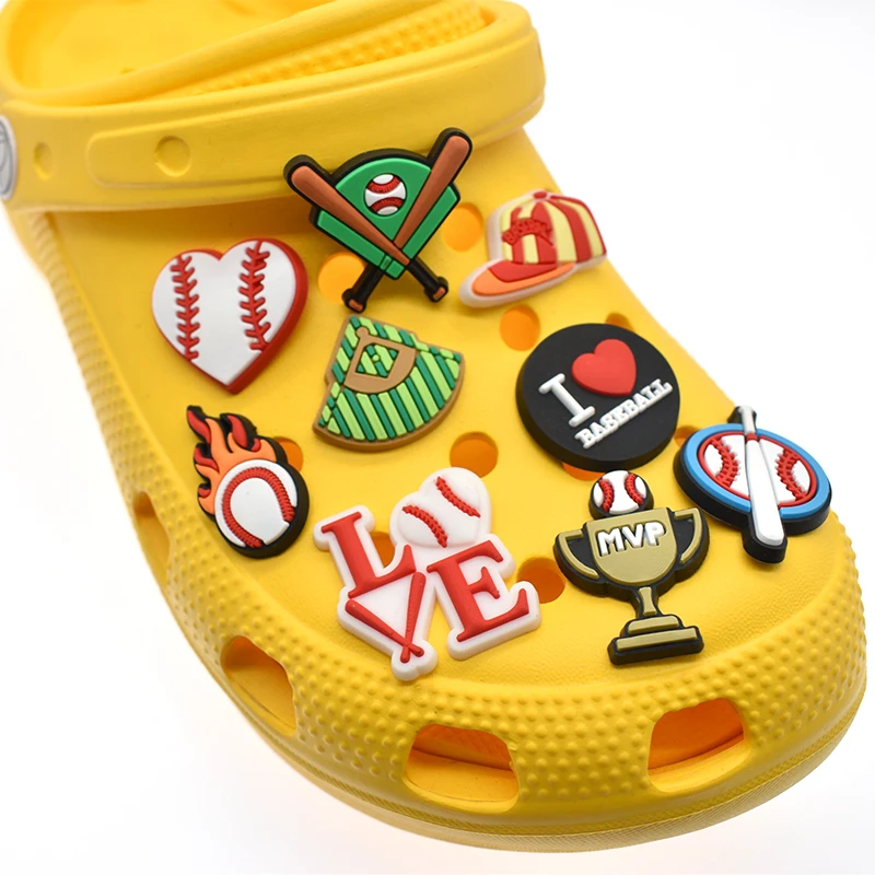 Ready to ship luxury designer croc shoe charms pvc croc charms luxury designer for adults sandals