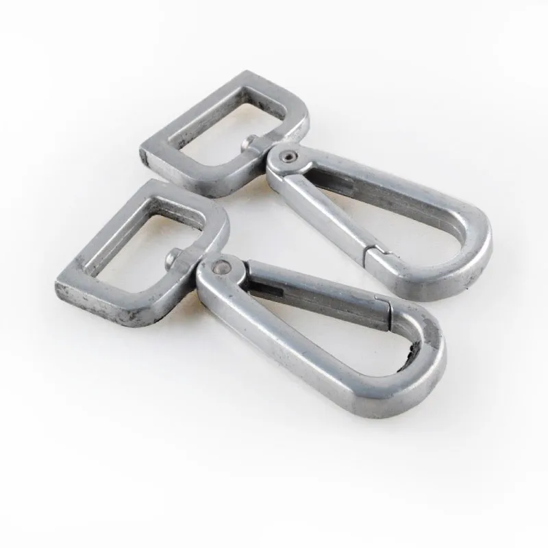 Design fashion carabiner hook with latch for bag