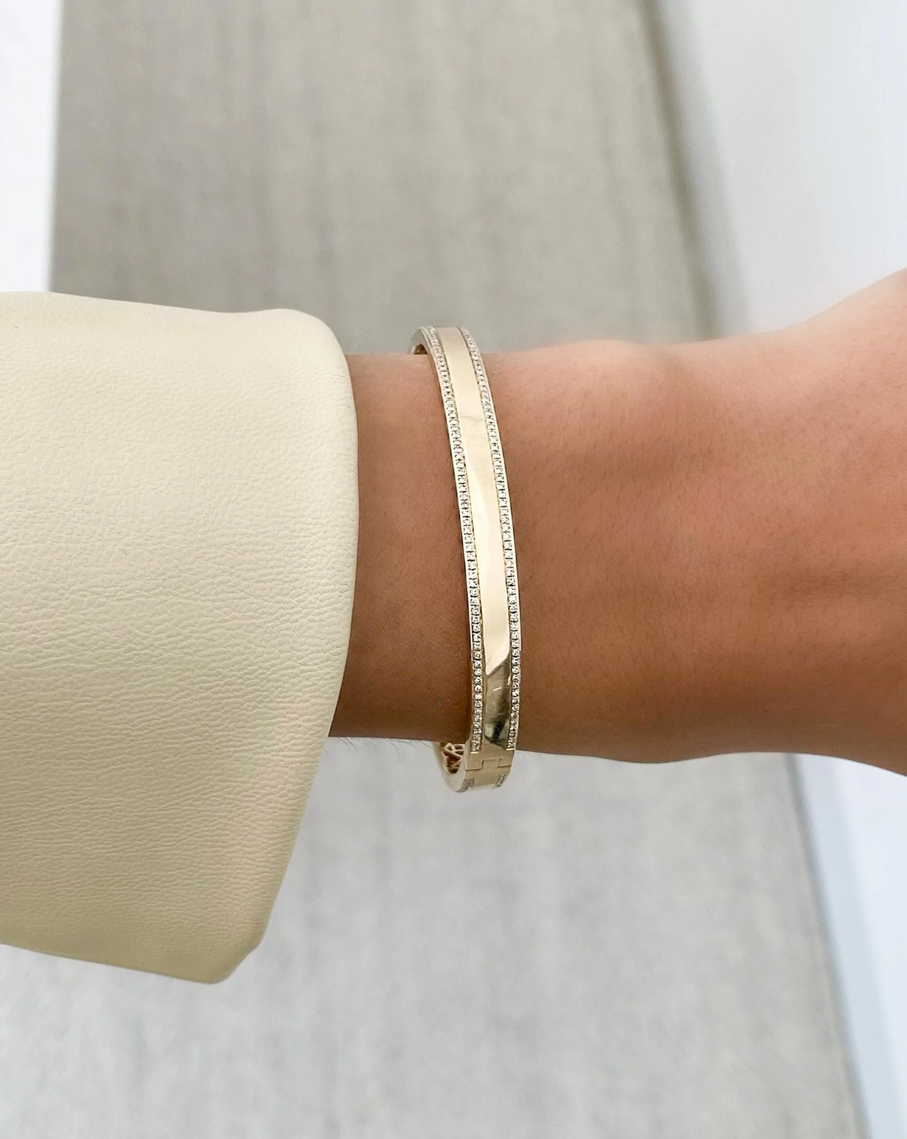 Firstmadam Custom 18k Gold 6mm Width Two Rows Diamonds Border Bracelet