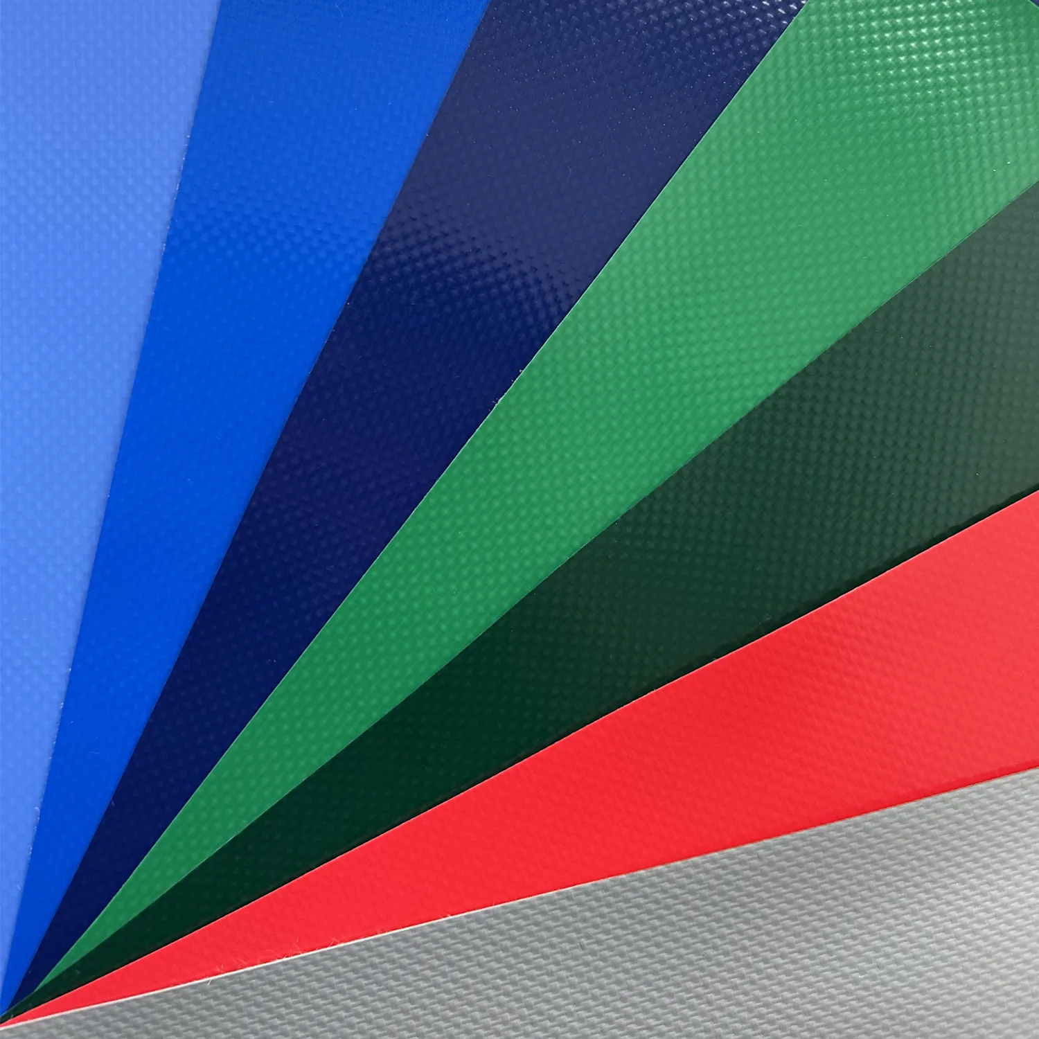 Heavy Duty 1100Dtex 610GSM/650GSM/750GSM PVC Canvas Roll PVC Coated Vinyl Polyester Mesh Fabric PVC Tarpaulin