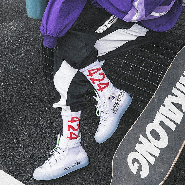 No Minimum Order Wholesale Custom Embroidery LOGO Cotton Long Mixed Color Unisex Men Drawstring Letter Black White Sport Socks