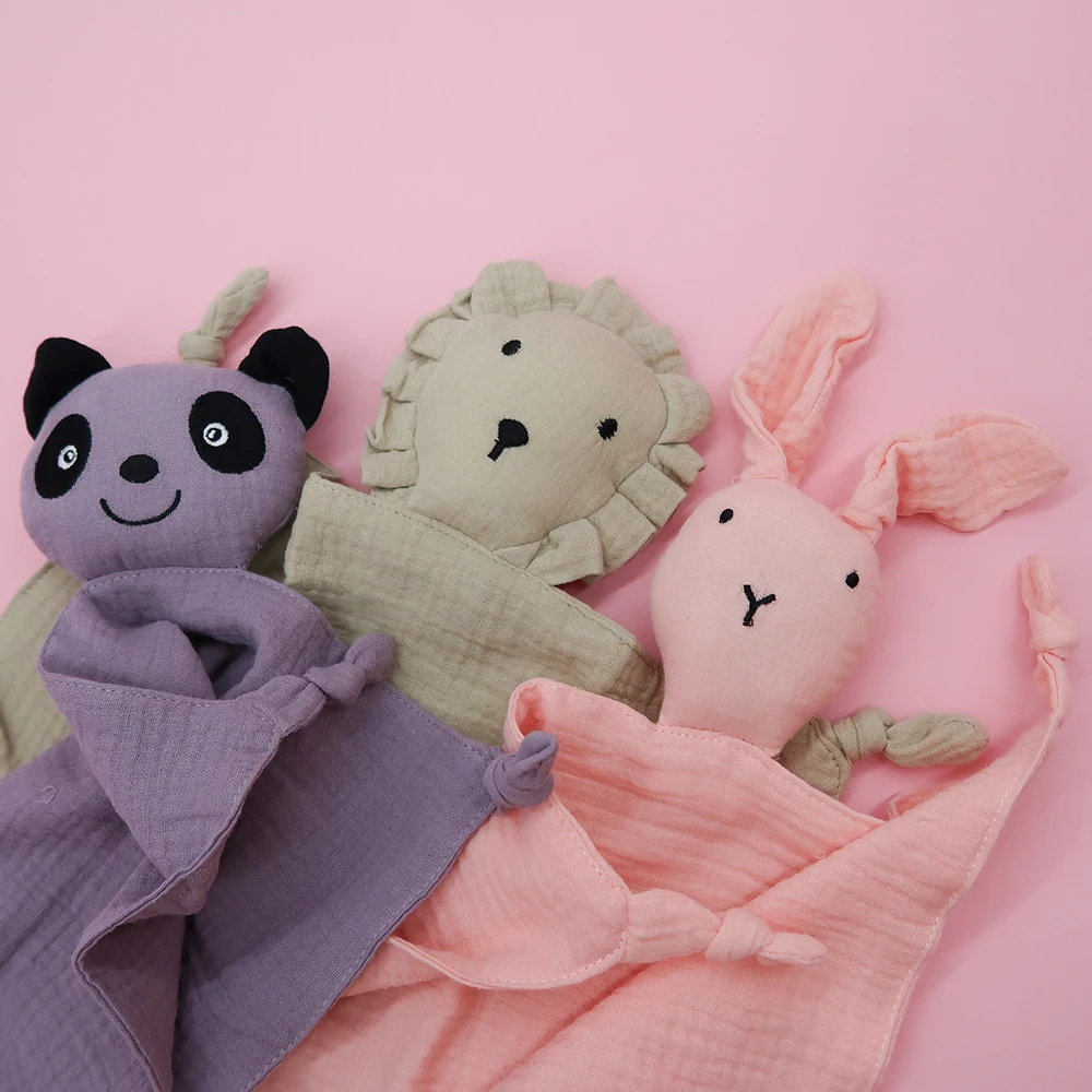 Melikey Custom Newborn Shower Gift Set Baby Bow Cotton Blanket Bib Wood Dummy Clips Kids Bathing Toy Baby Silicone Teether