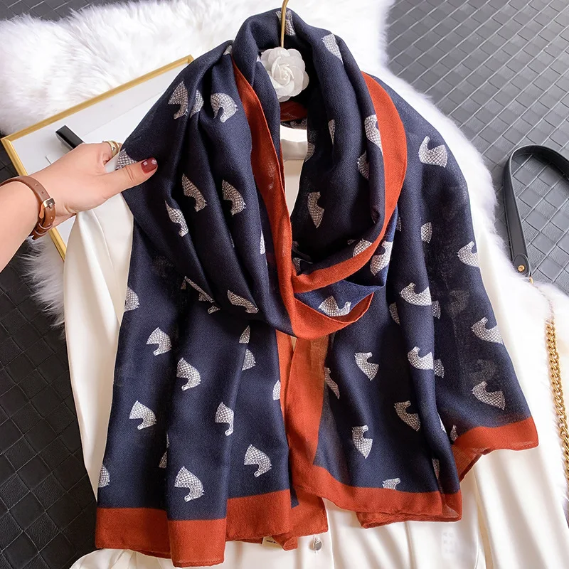 Manufacturer Custom Korea Style Fashion Scarf Women Long Cotton Shawls Wraps Animal Print Winter Viscose Scarf Hijabs Muslim