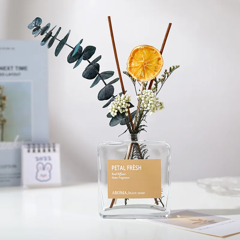 DGC New Design Home Reed Diffuser Set Decorative Eucalyptus Leaf & Lemon Dried Flower Reed Diffuser Gift Set For Thanksgive Day