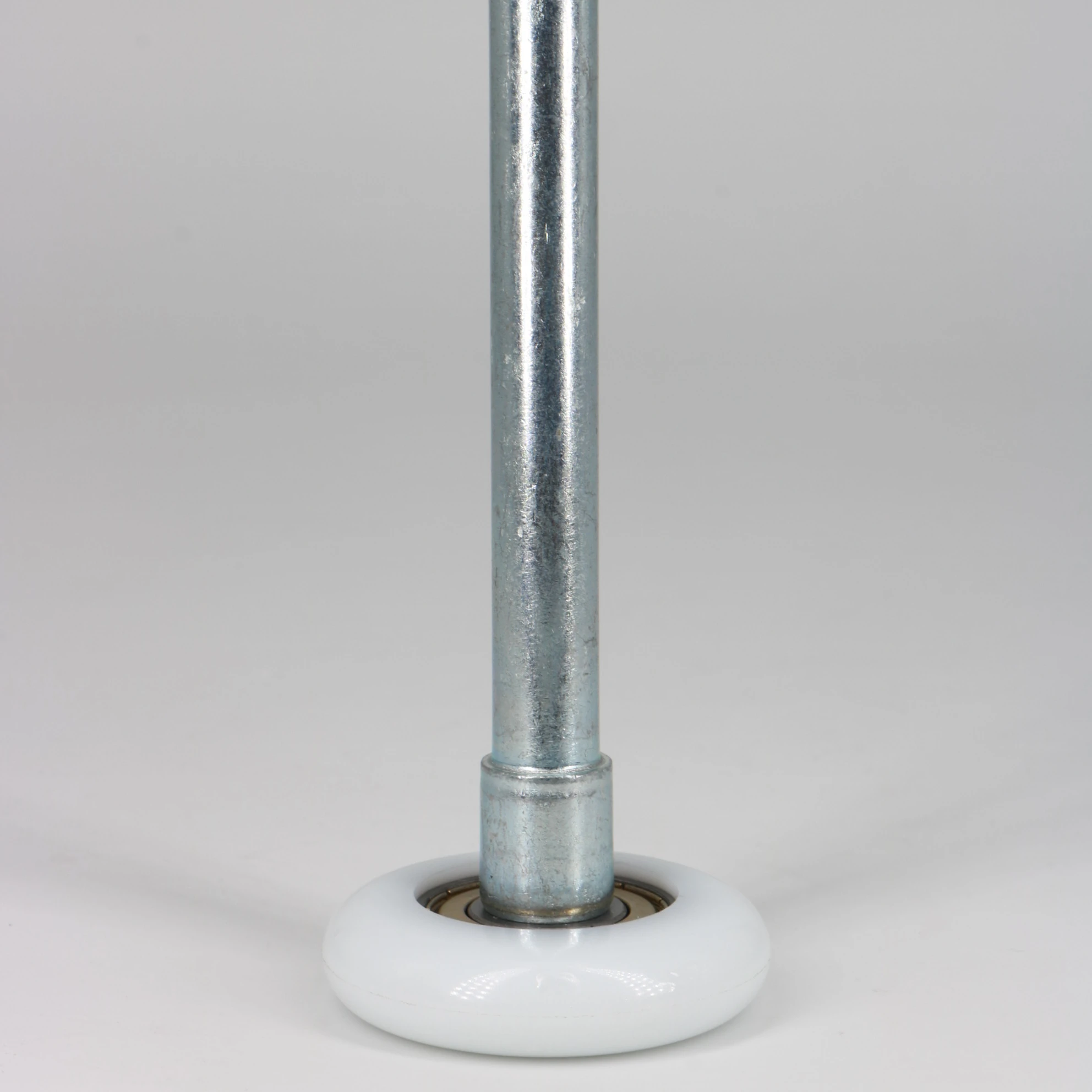 GULI Wholesale of New Products Nylon White 46*120mm Load Bearing Guidance Use for Garage Door Rollers