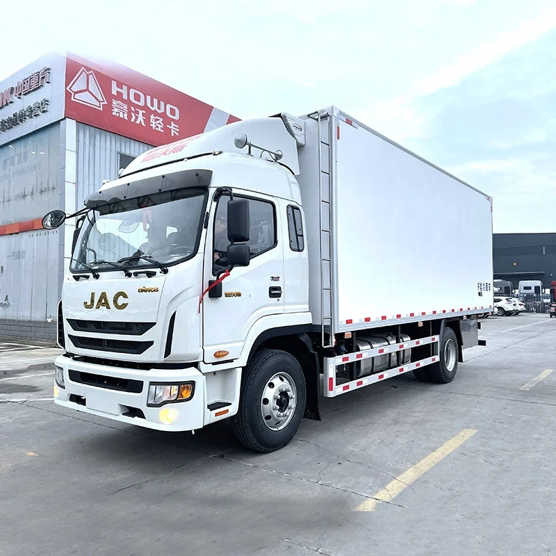 JAC 4x2 автоматический рефрижератор для замороженного мяса и рыбы