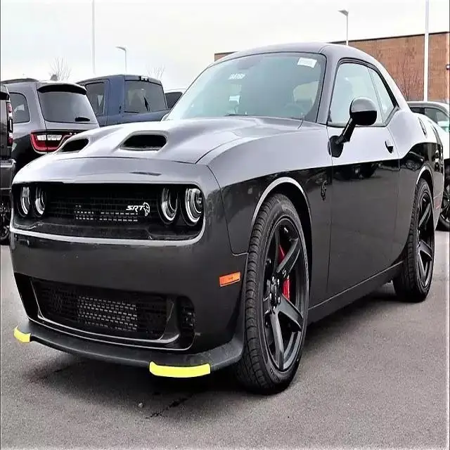 2020 2021 2022 довольно подержанные автомобили 2018 Dodge Challenger SRT