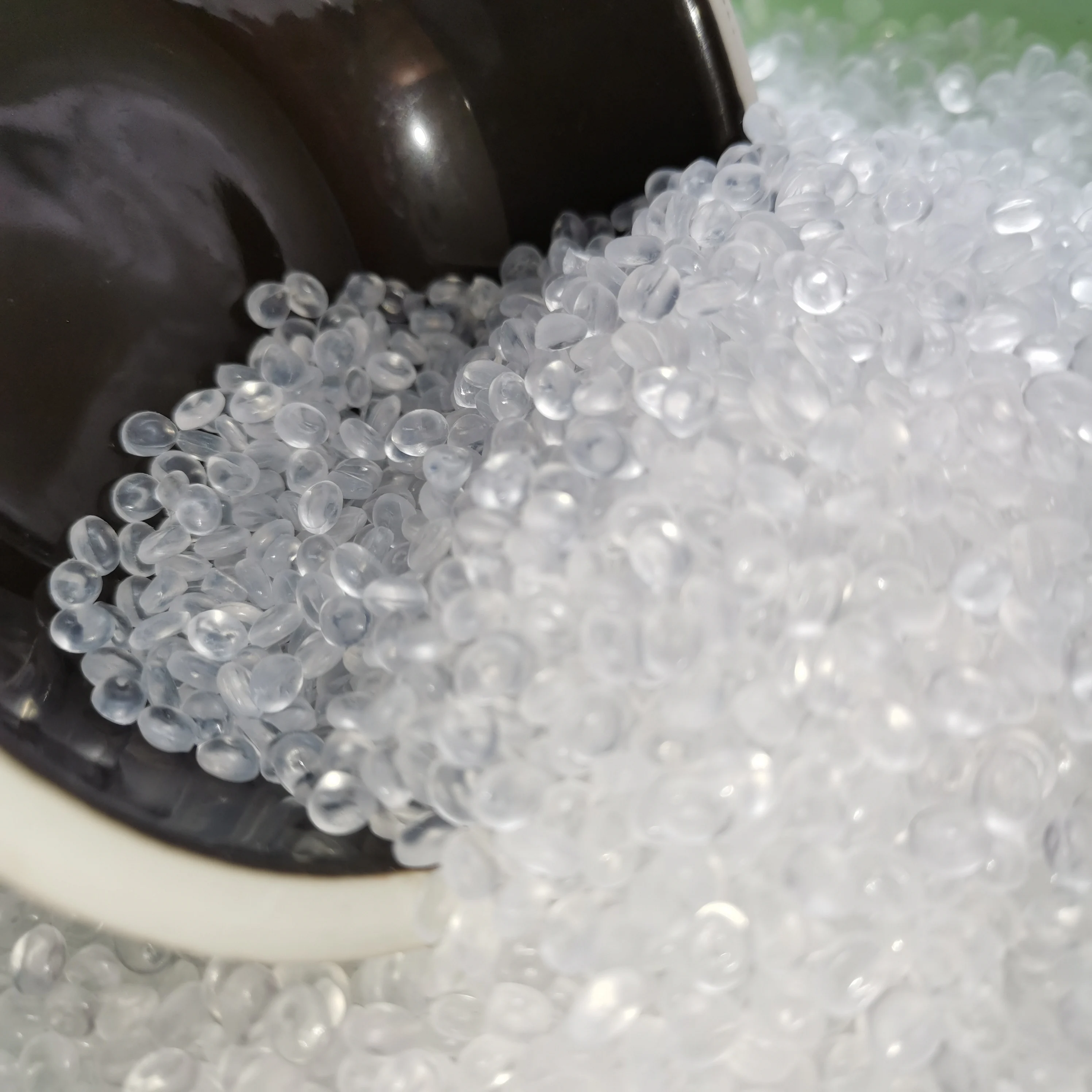 Factory selling plastic pellet EVA/ Ethylene Vinyl Acetate granules EVA V4110J for pipe and hose/ transparent EVA material