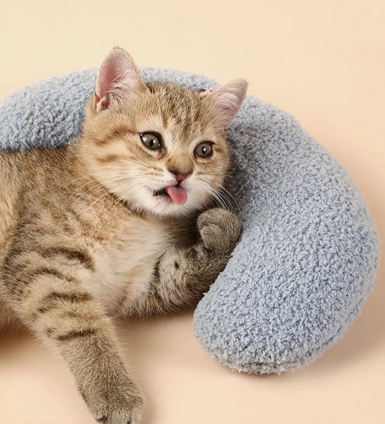 Custom easy clean durable toy pet Cushion U-shape pillow Dog Bed for cats