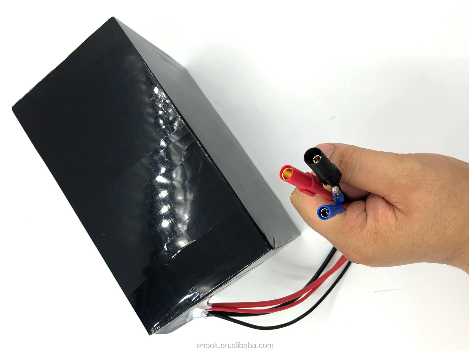 Customize Battery Manufacturer  Deep Cycle 12V 24V 36V 48V 60V 72V 10Ah 45Ah Lithium Battery Pack with BMS and Charger