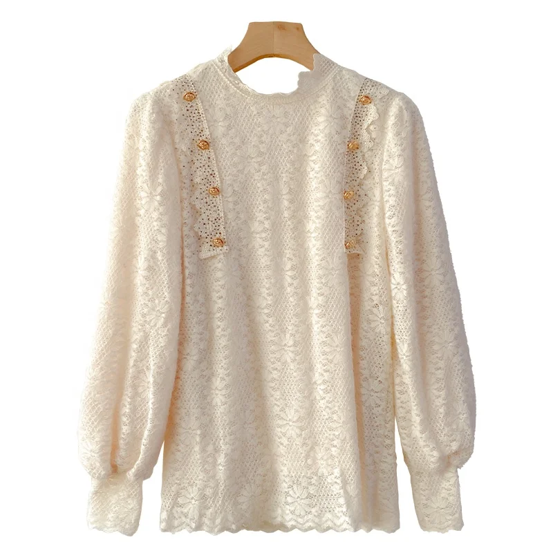 Женская блузка с круглым вырезом