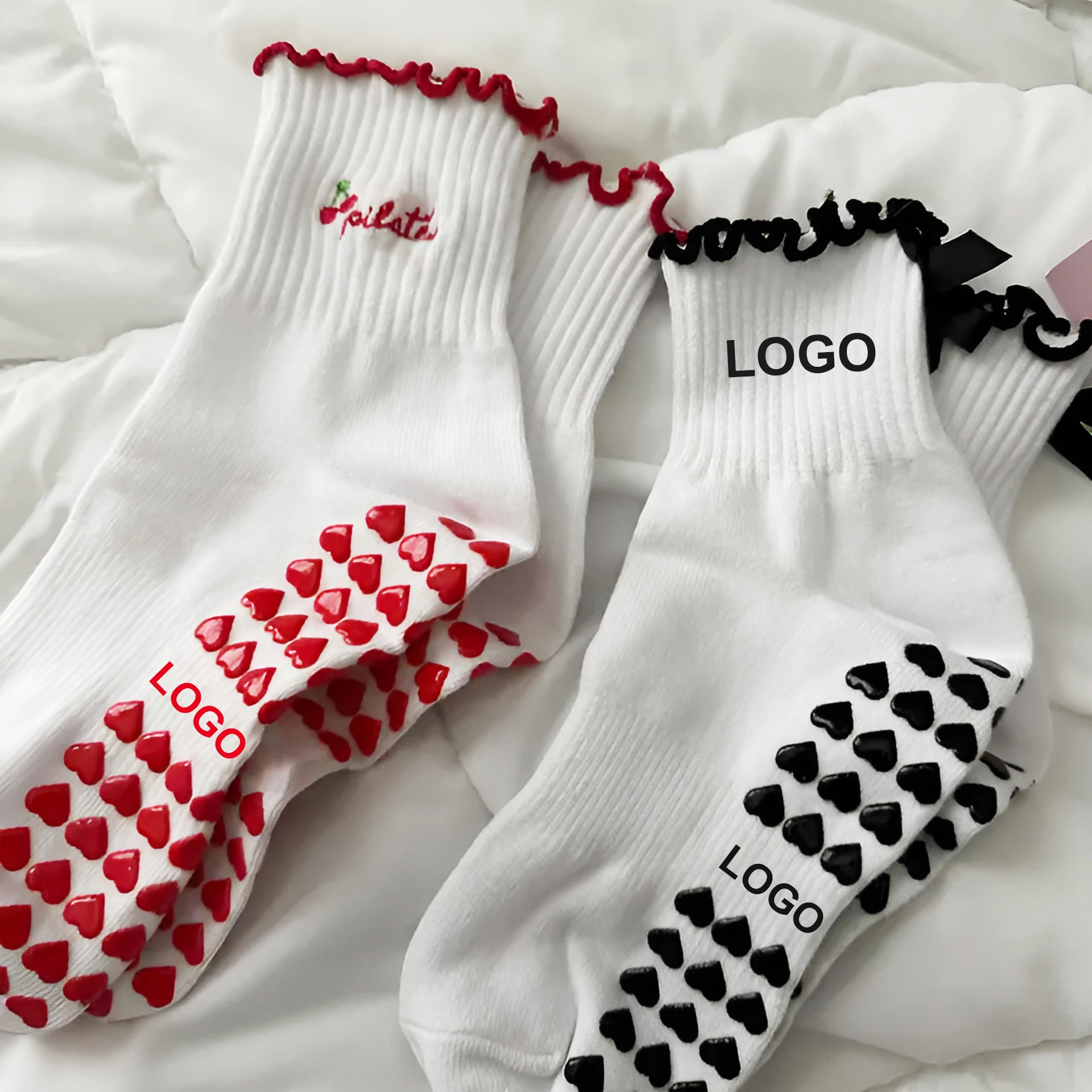 Customized Silicone Dispensing Ballet Cotton Crew Grip Sports Pilates Yoga Non Slip Socks