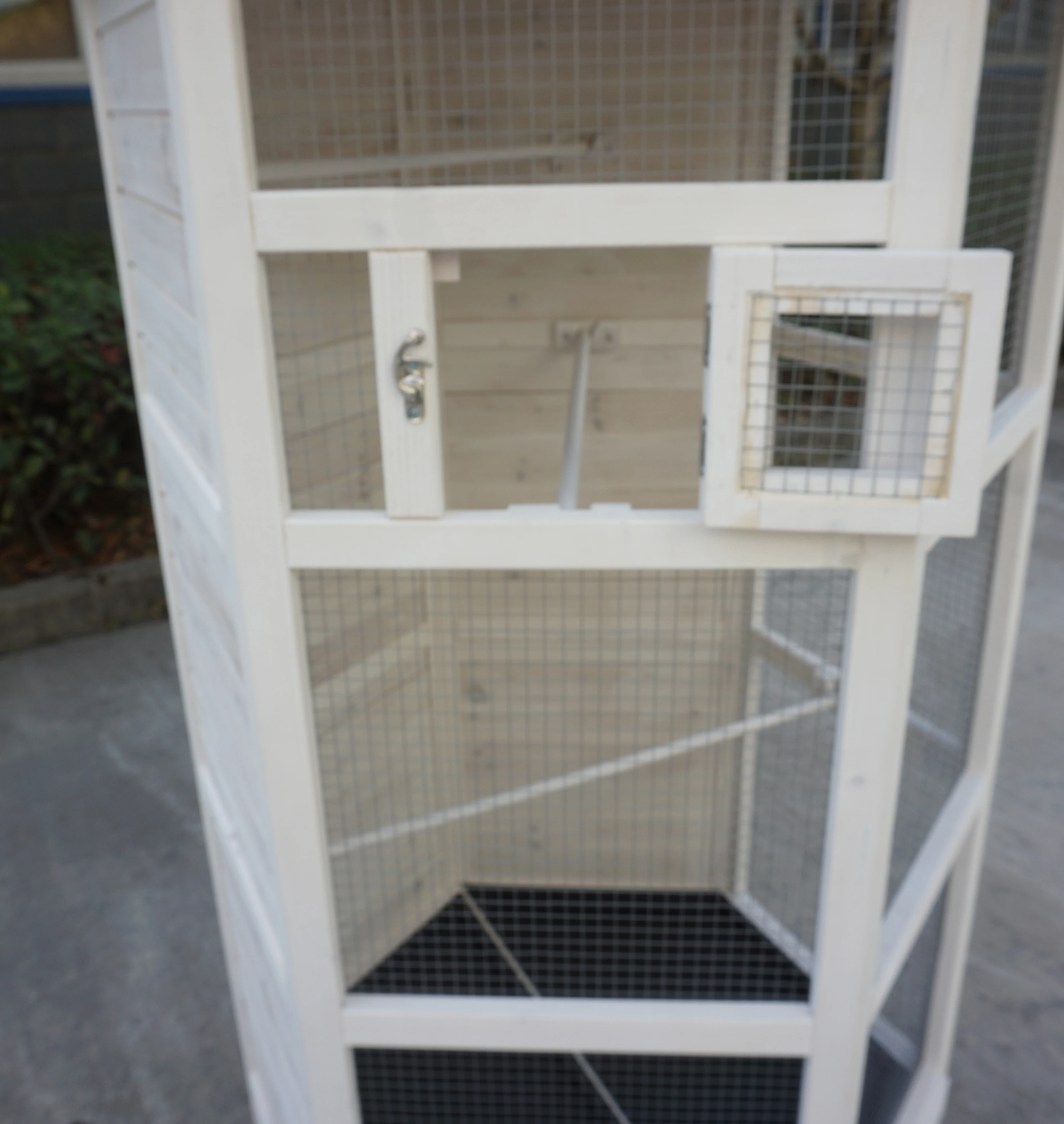 Hot Selling Aviary outdoor Parakeet home with Perch Birds Large pet house High-Caliber Natural Aviary Wooden bird Pigeon Cage