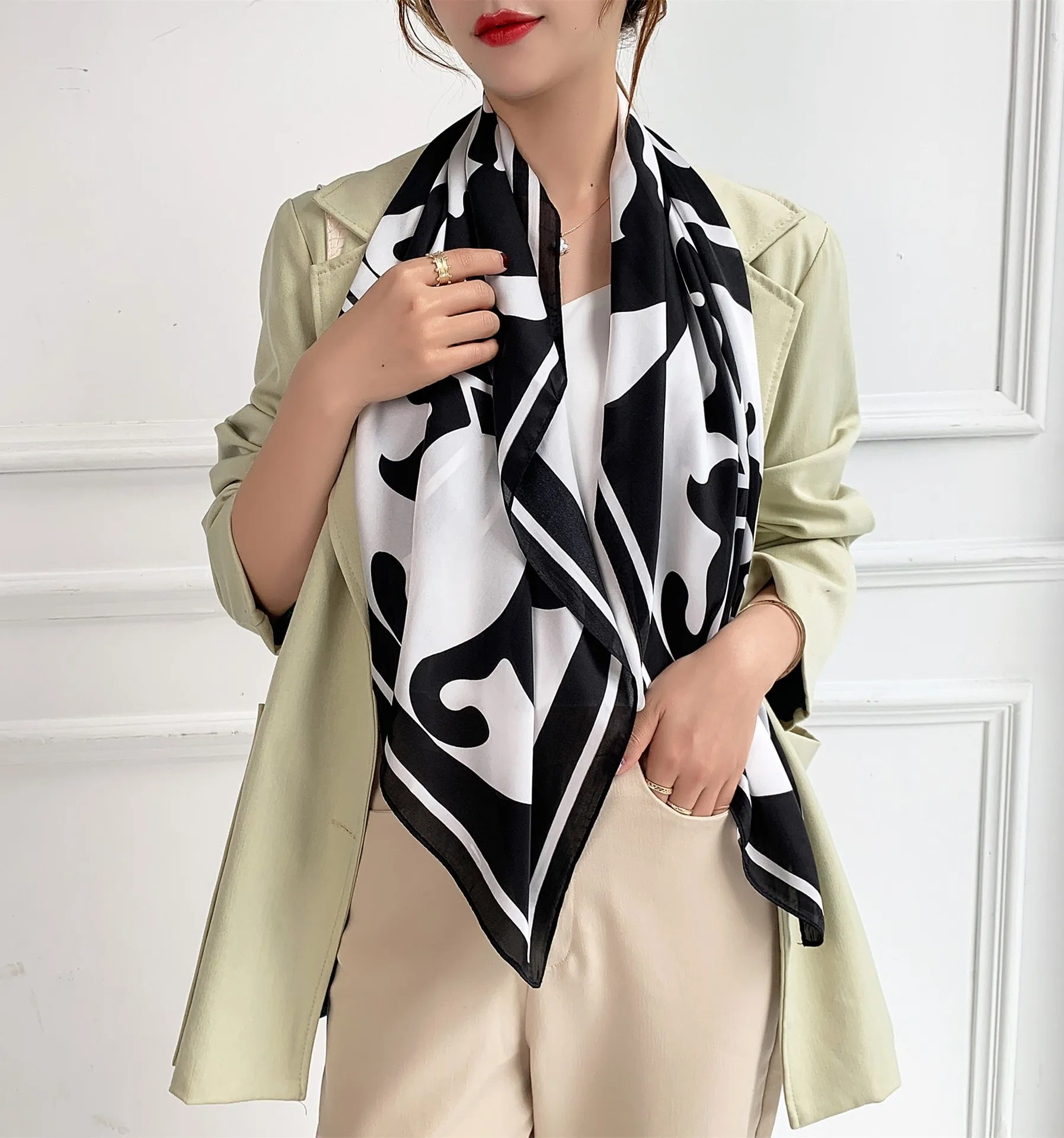 
90*90cm fashion print square silk shawl scarf 