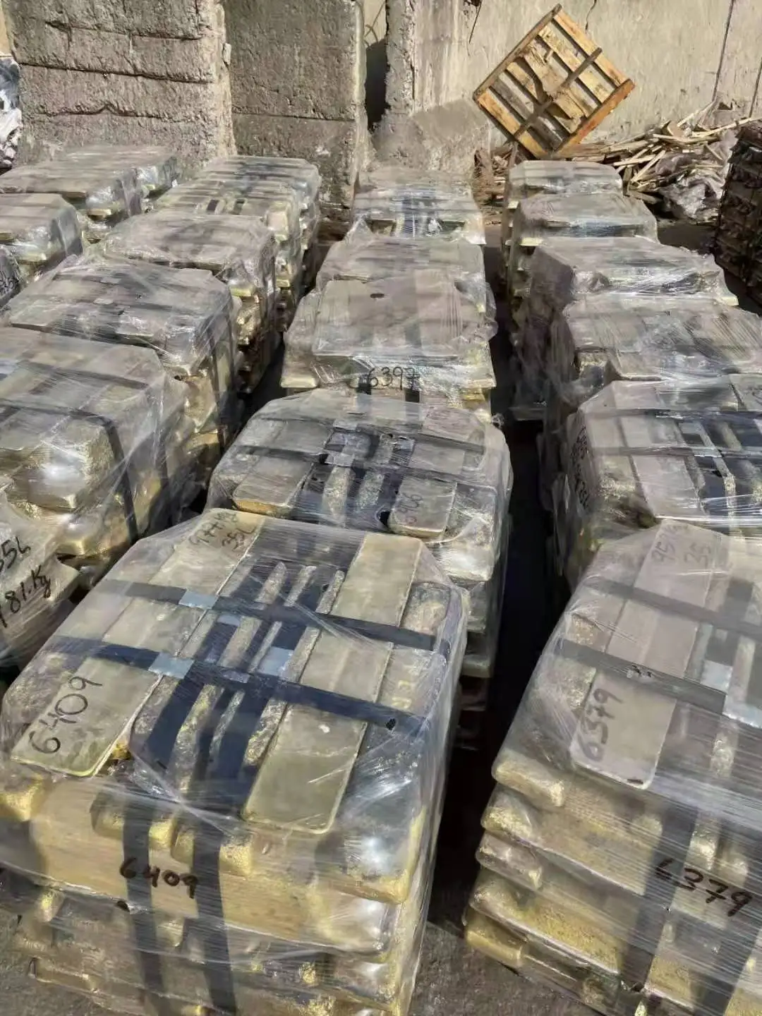 
Direct Factory Selling High Standard 99.99% Purity - Copper Alloy Ingots 