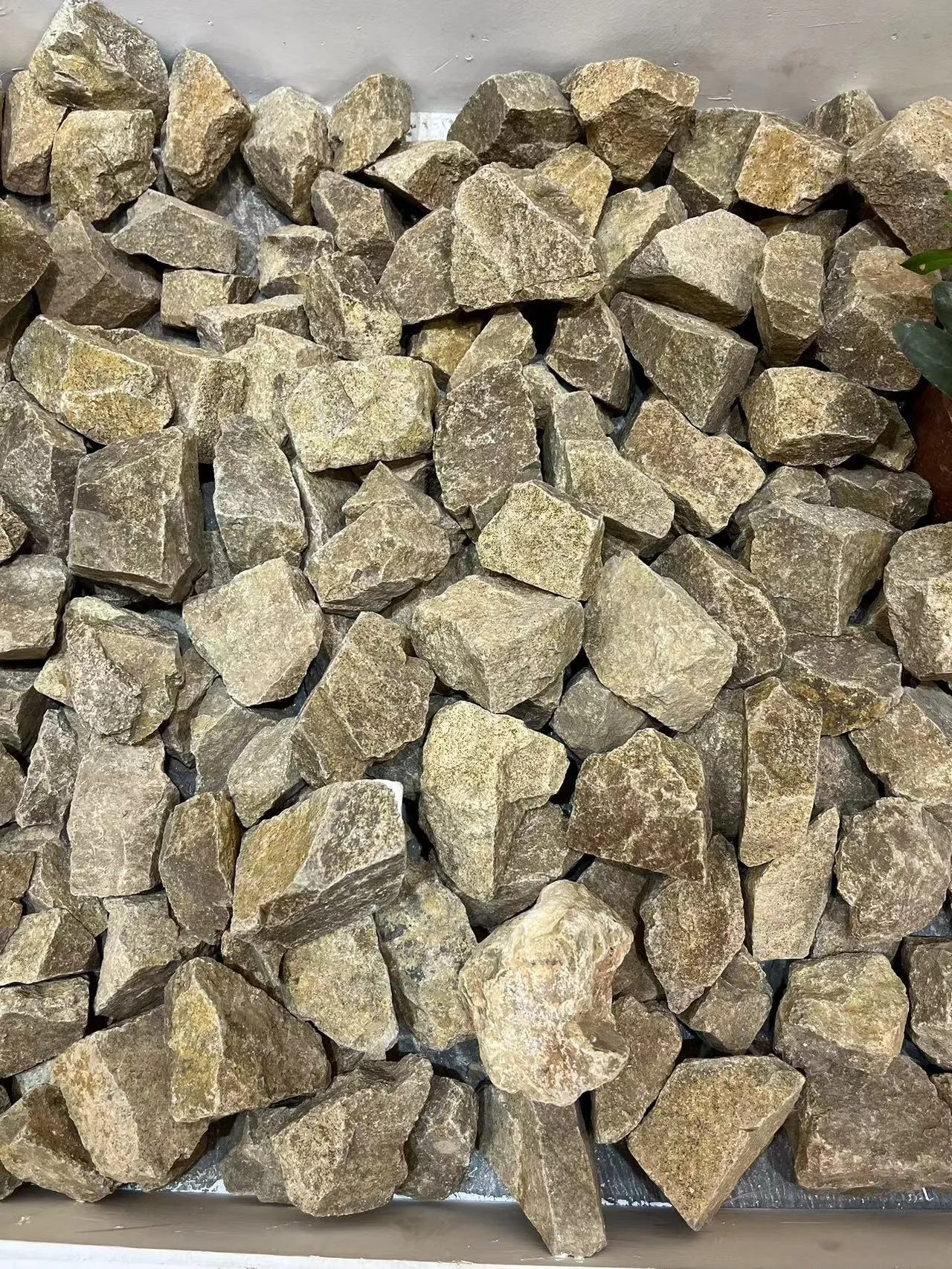 white Natural Surface Granite Paving Stone Cubestone Driveway Paver