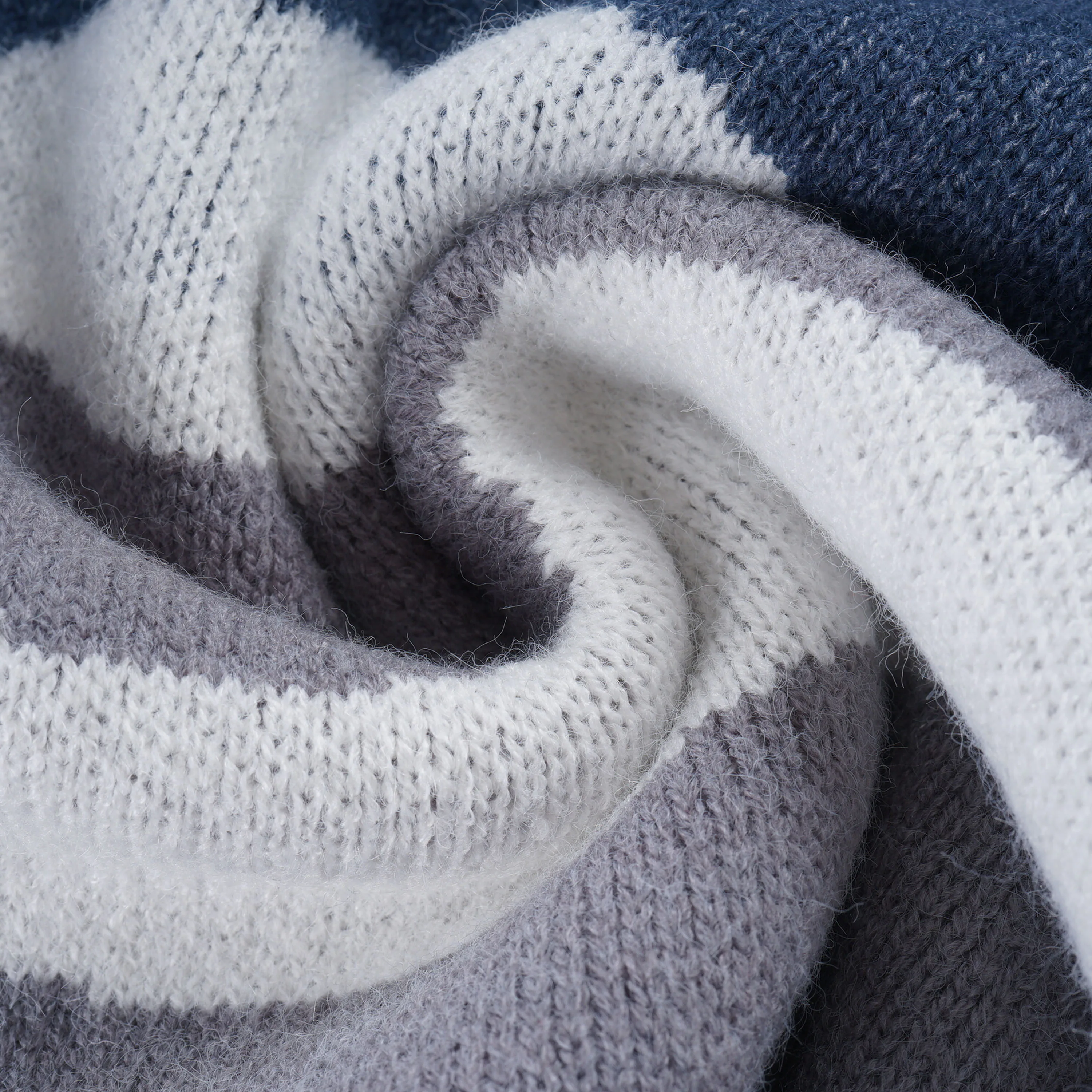 Nanteng Custom High Quality Fit Jumper Jacquard Knitwear Irregular Pattern Stylish Crewneck Long Sleeve Mens Pullover Sweaters