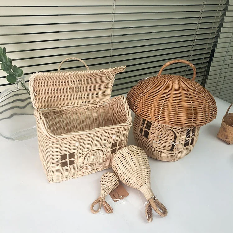 Rattan Acorn Storage basket Handmade woven Christmas Decoration