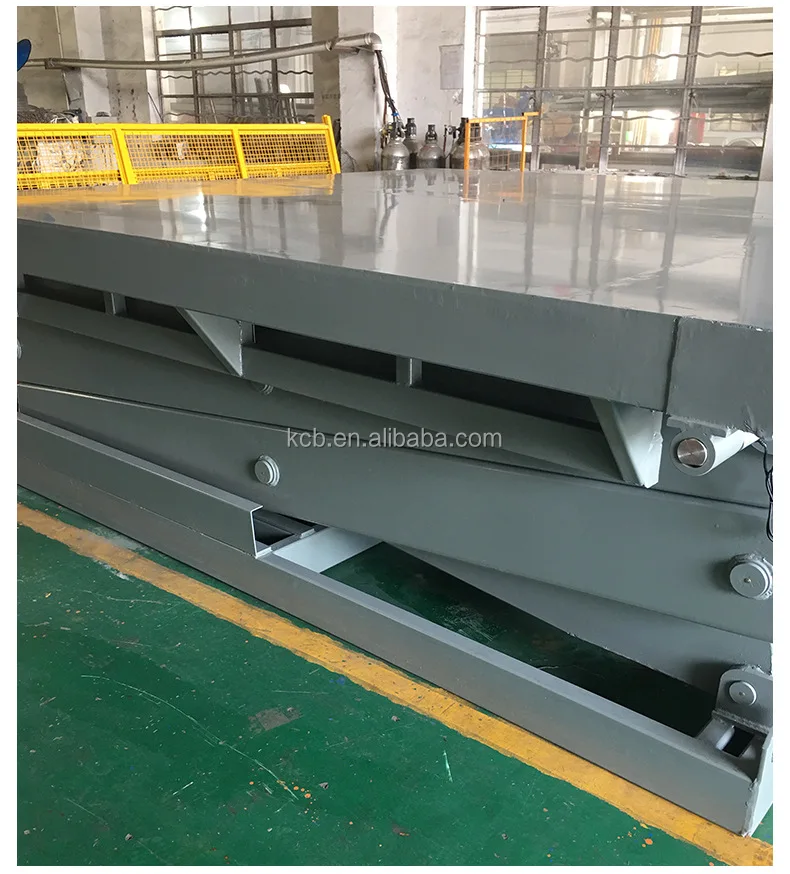 Scissor type hydraulic lifting platform single fork with rail walking lifting mobile workshop working lift