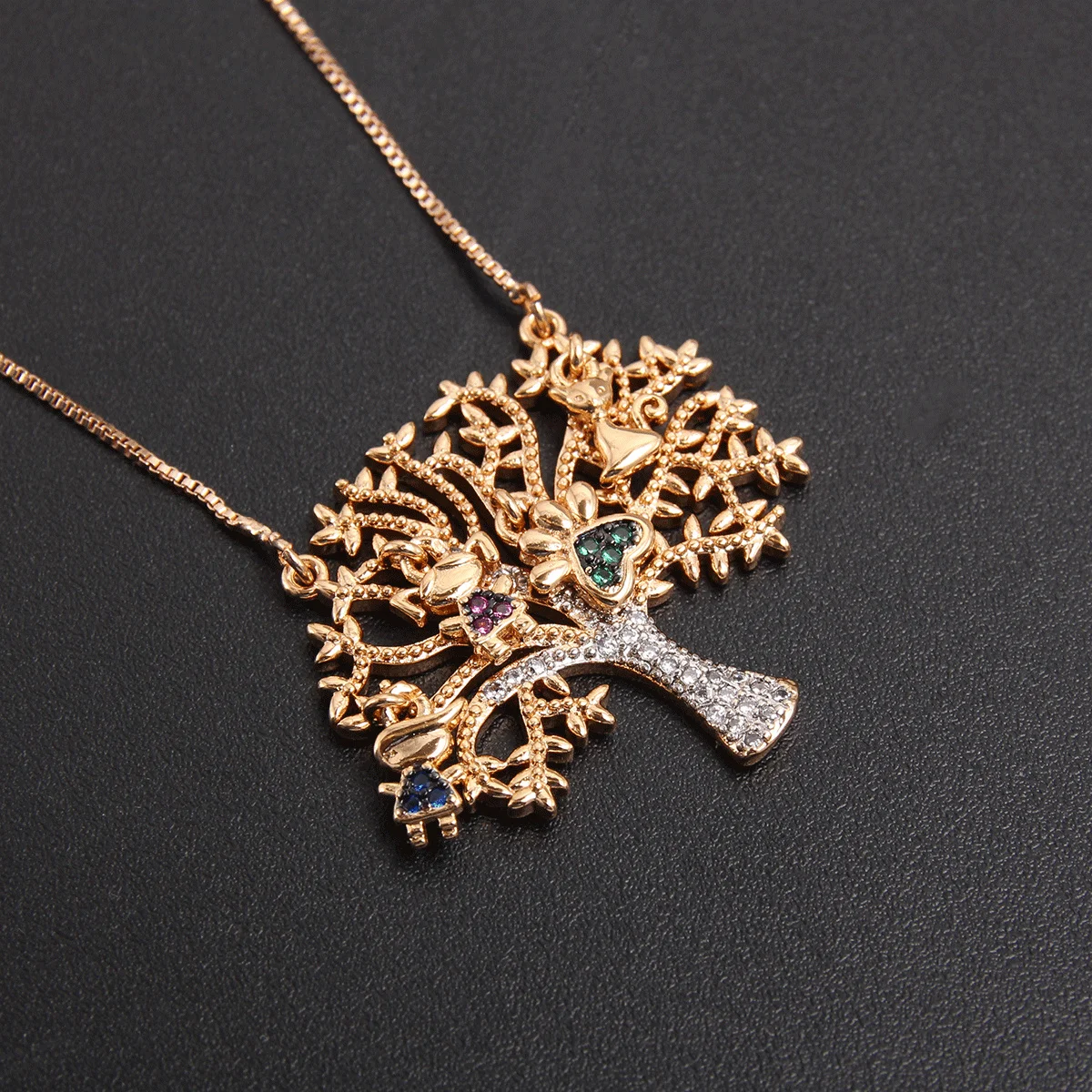 Round Tree Of Life 18k Gold Plated Chain Pendant Necklace Fashion Jewelry For Women Girls Men Boys Party Trendy Gifts