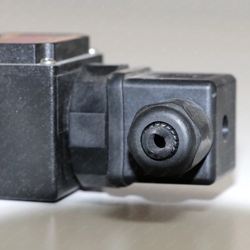 NICON waterproof atmospheric pressure sensor with display