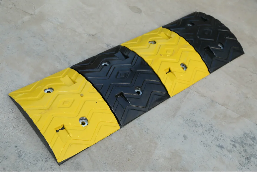 rubber hump 350*500*50mm road bump Tiantai manufacture of round speed bump