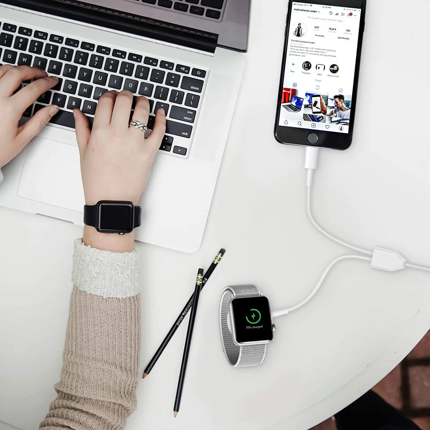 2W 1.0m Cable Watch Wireless Charging Smart Charging Station 2 in 1 Magnetic Wireless QI Charger for iPhone