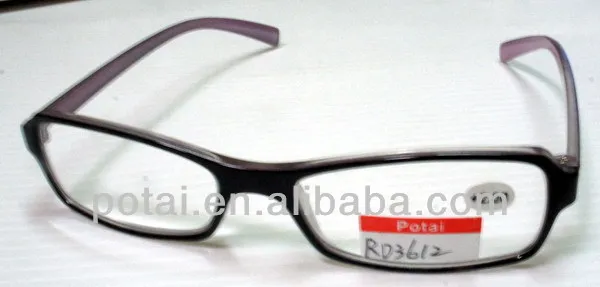 Reading Glasses with Progressive Lens for Gradual Vision Correction