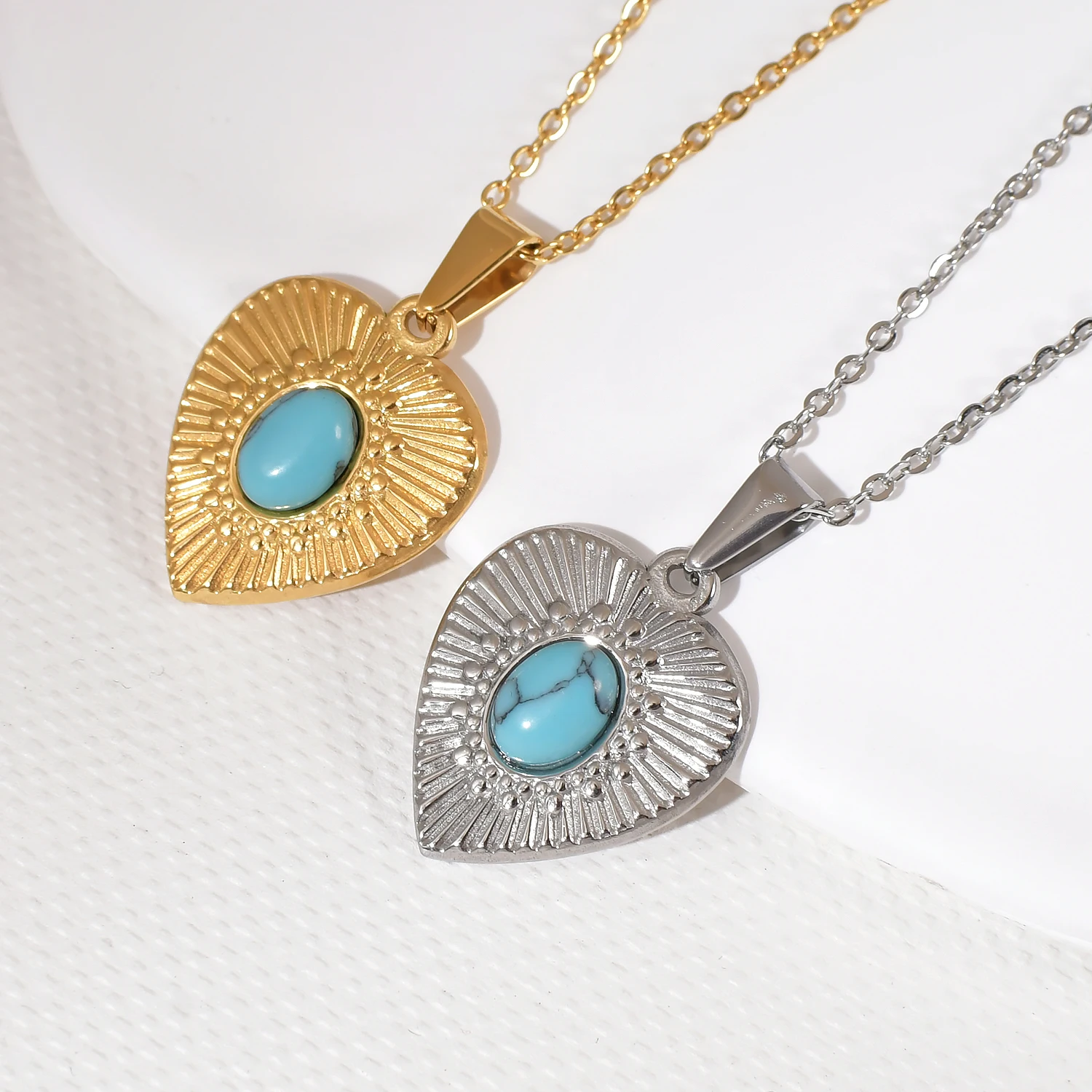 Natural Stone Love Heart Turquoise Pendant Latest 18K Gold Plated Stainless Steel Jewelry For Women Gift Necklace