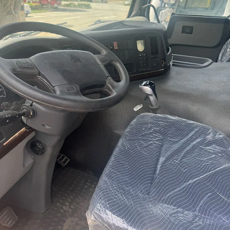 Используемая Бетономешалка HOWo ZZ1251N3841C для продажи по низкой цене