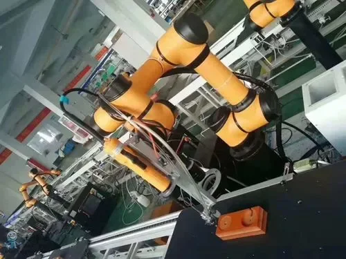 6 Axis Cobot Robot Arm AUBO i5 5Kg Payload Automation CNC Machine Tending Screw Solutions As Collaborative Robot Workstation