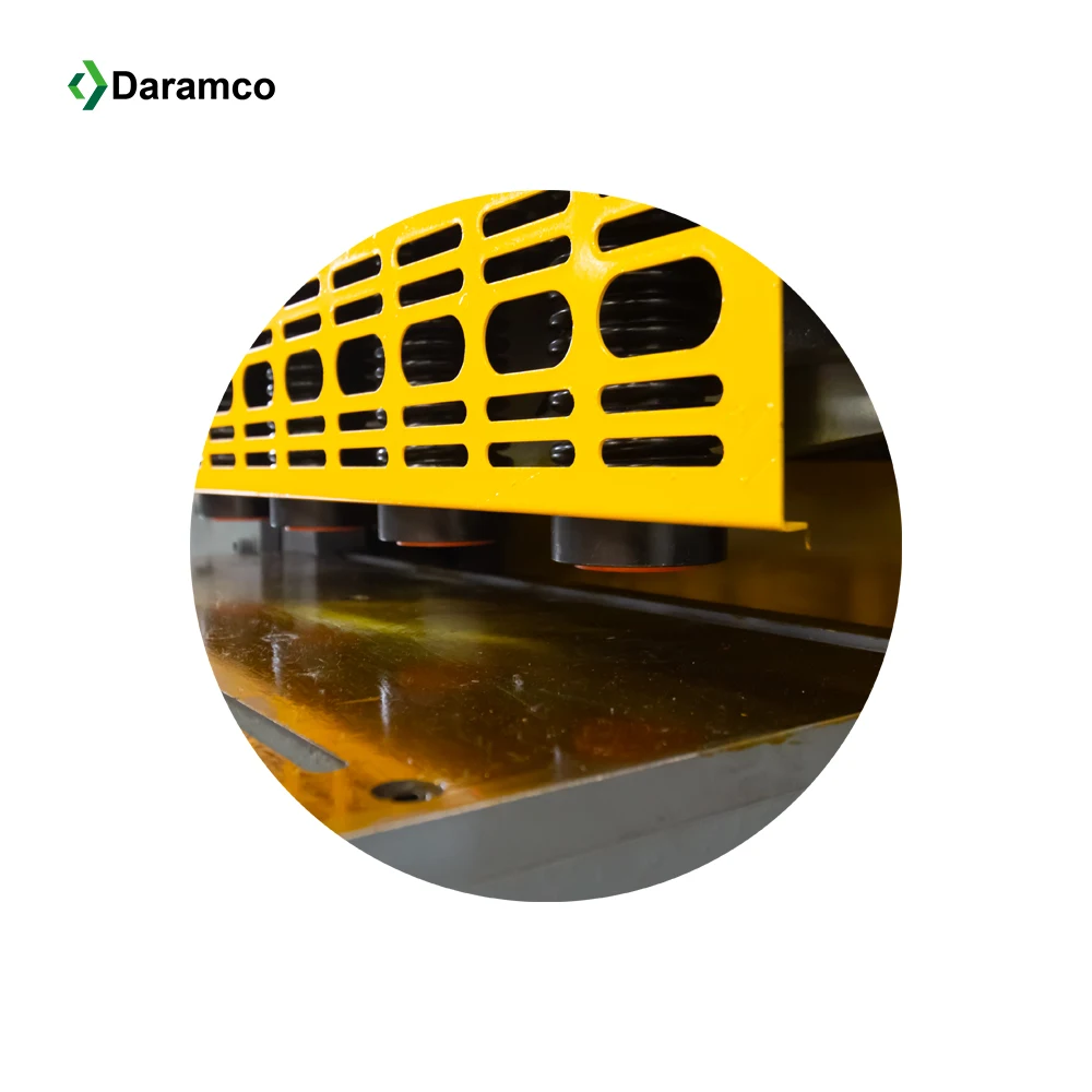 Daramco Hot Sale Q35Y-50 Serie A Hydraulic Ironworker with E21S CNC Controlled System Punching and Shearing Machine