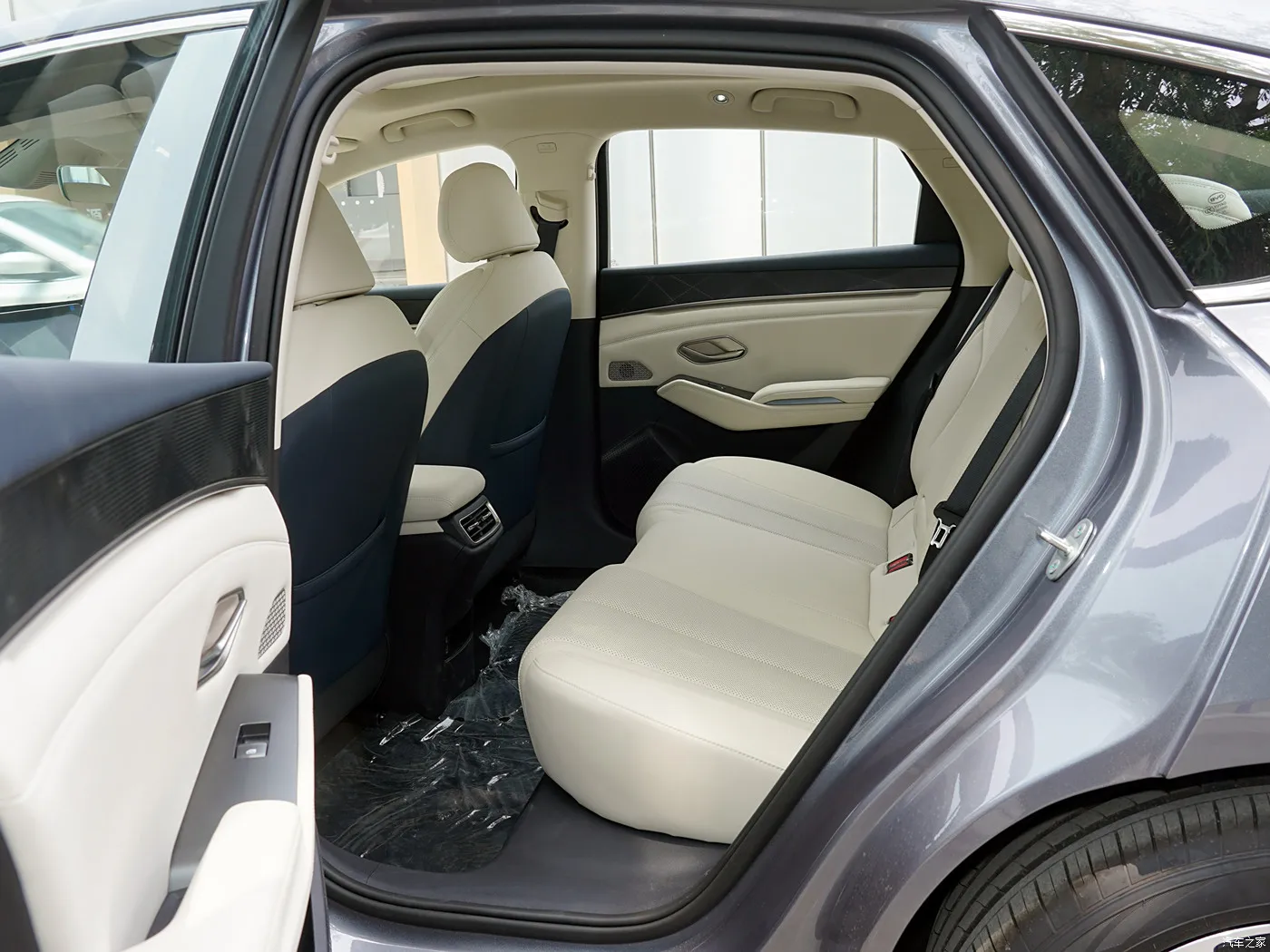 BYD Qin L 2024 DM-i 120KM Transcendent hybrid car for sale qin byd