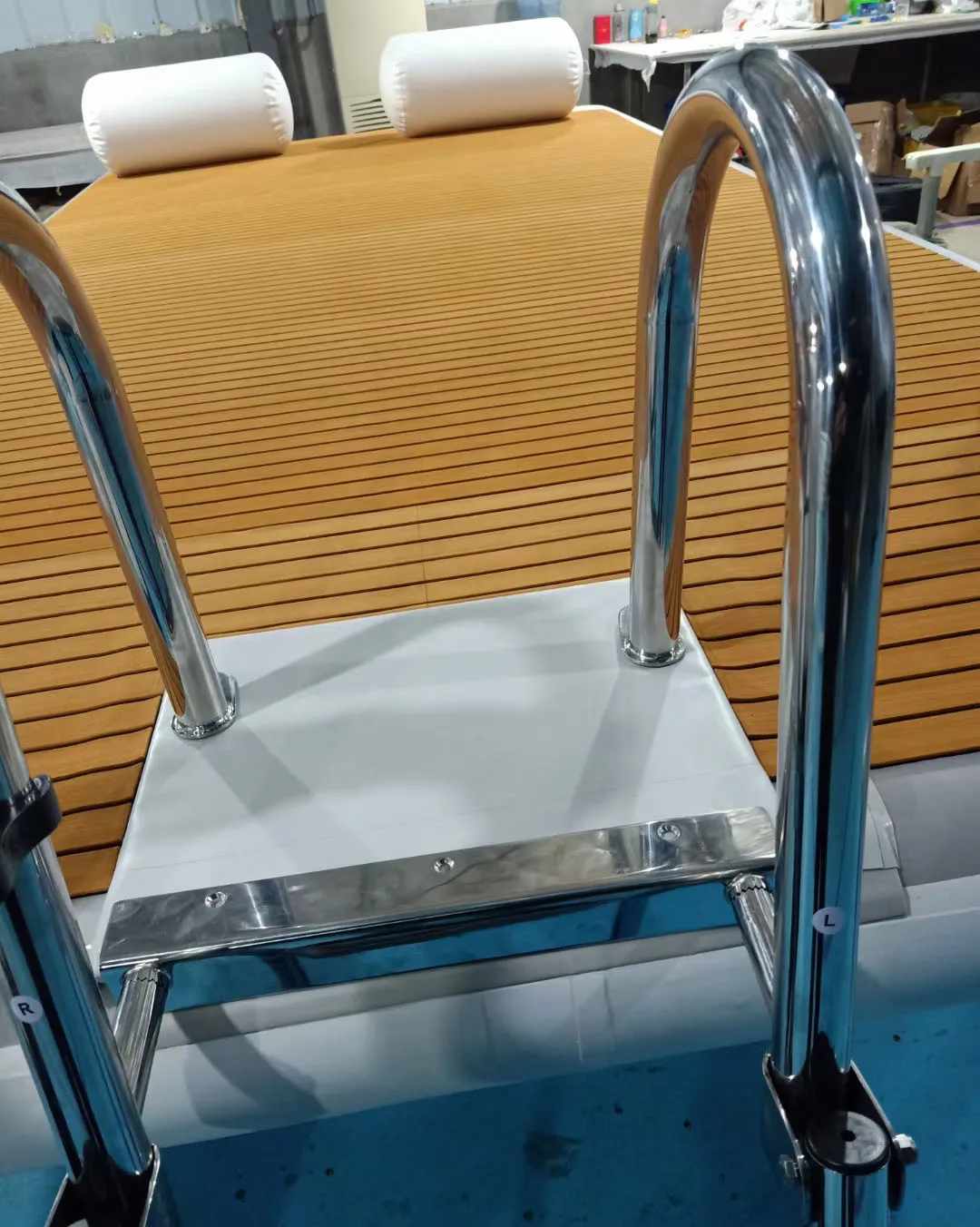 2*4m Large Size Adjustable Inflatable Floating Dock Boat Swim Platform with Aluminum Ladder