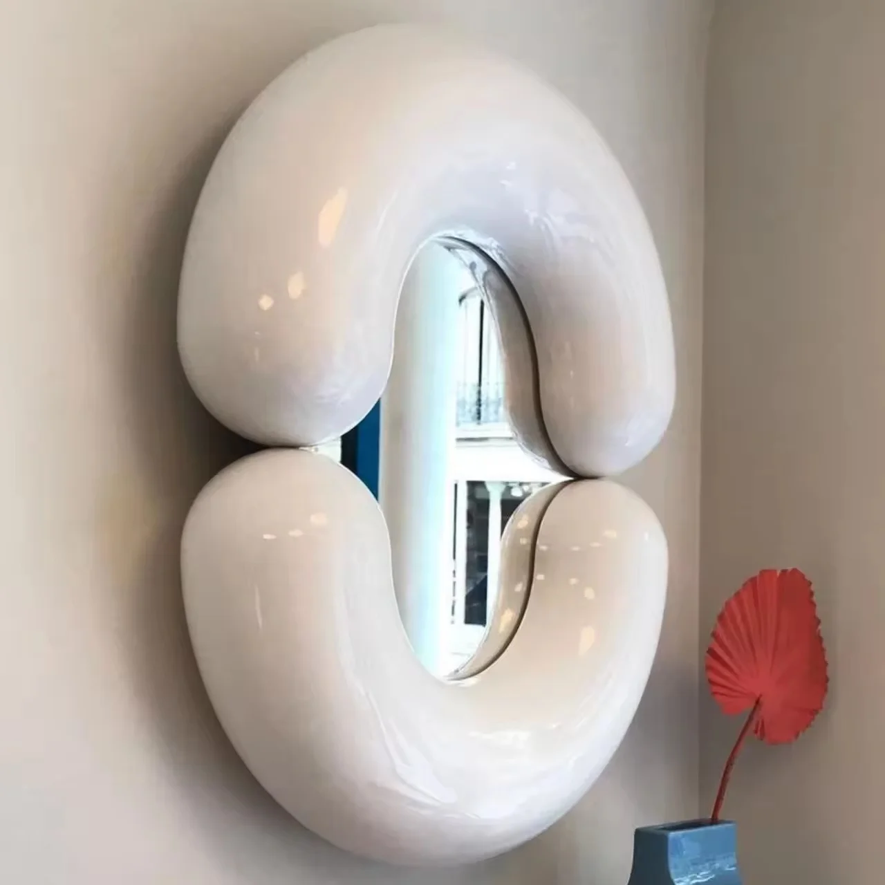 Shopping mall window display mirror circle wall art decor life size statue home decor resin fiberglass sculpture factory supply