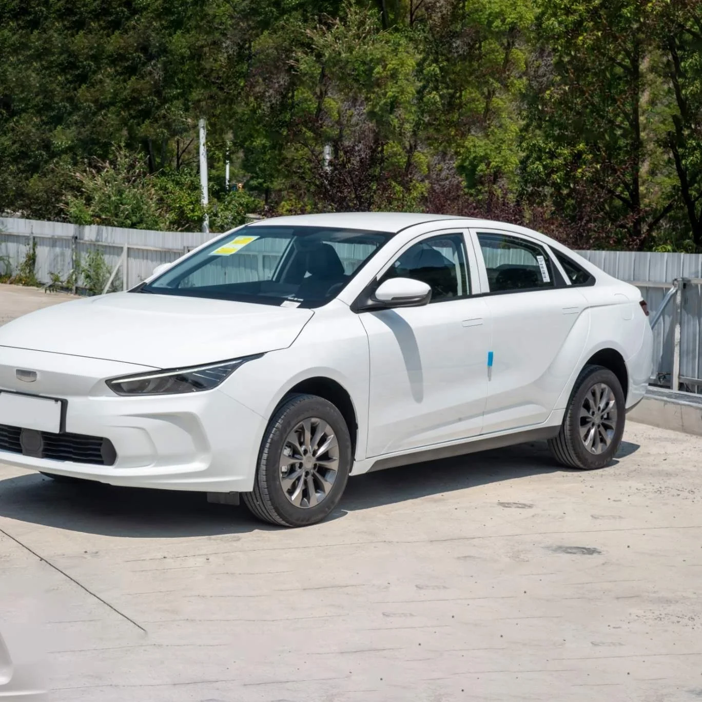 Цена на акции Hyundai Elantra 2024 новые подержанные автомобили бензин N Line Sel R16 CVT France Les Moteur для