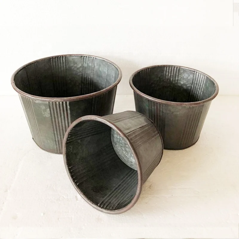 
Home Decoration Small Rustic Vintage Farmhouse Garden Metal Tin Flower Pot,Handmade Metal Planter Pot,Metal Planter Wholesale 