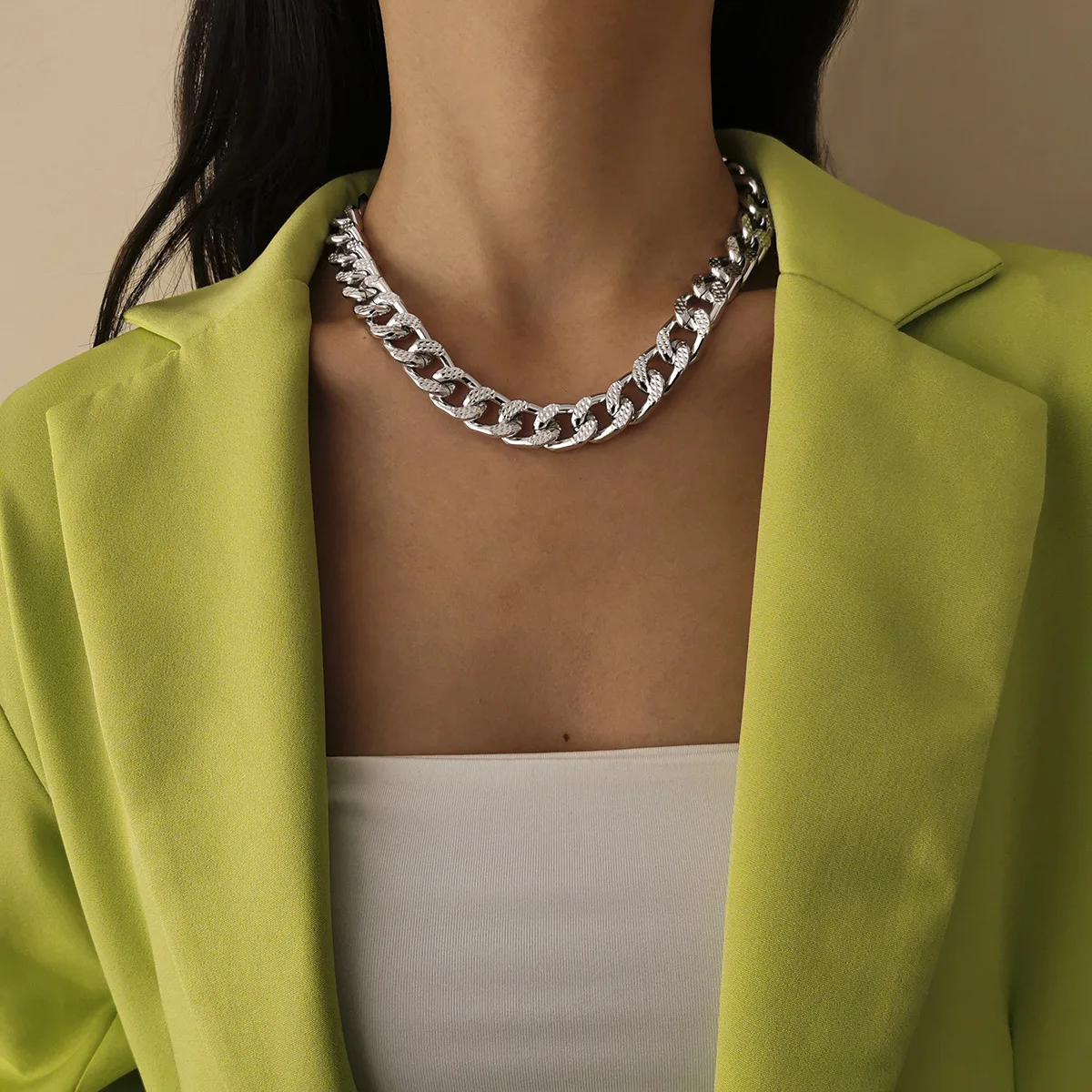 
Punk Hip-hop Style Aluminum Chain Necklace Female Simple Single Layer Retro Hemp Chain Necklace Wholesale Jewelry Accessory Gift 