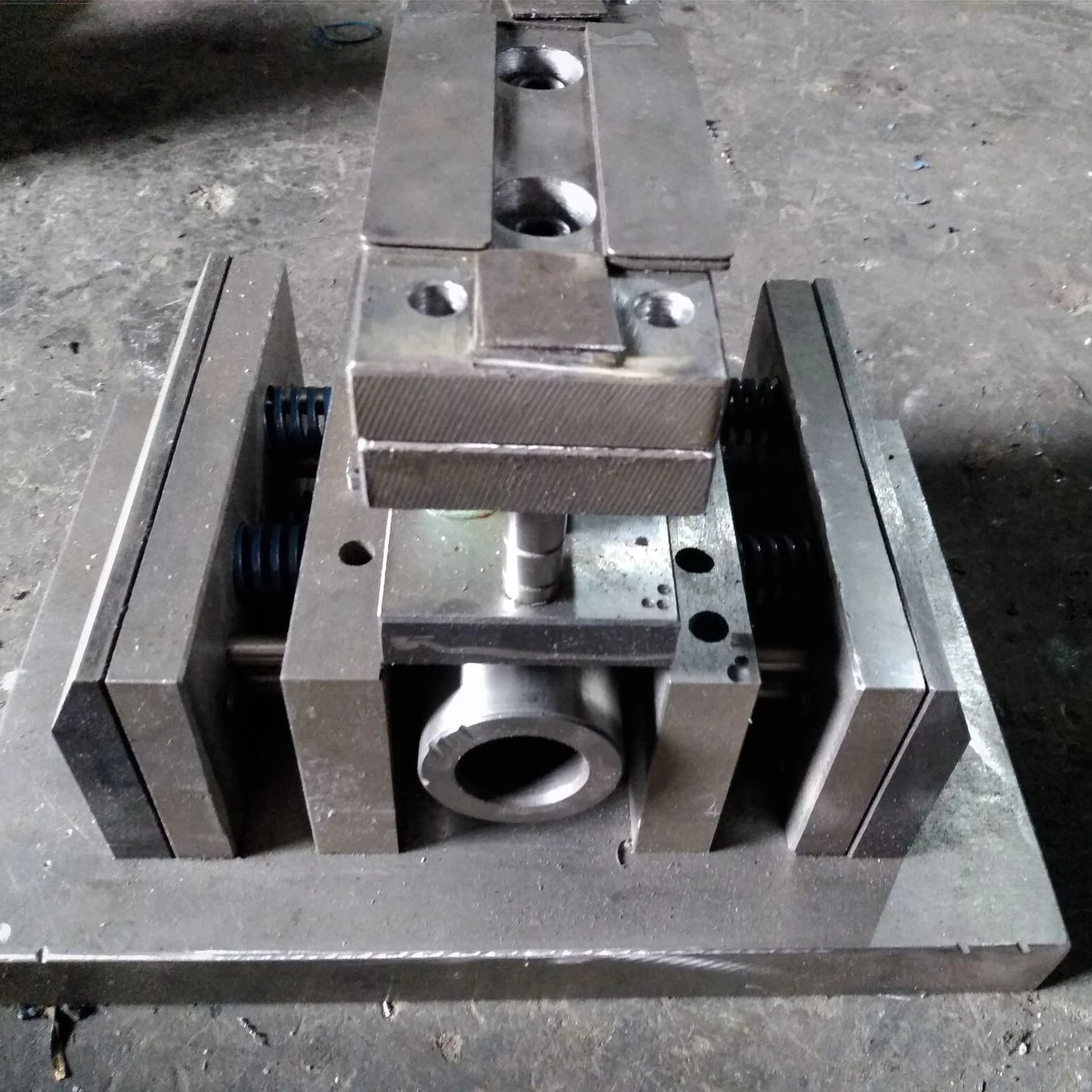 Штамповочный штамп штамповочная пресс-форма направляющая втулка для штамповки штамповочный набор