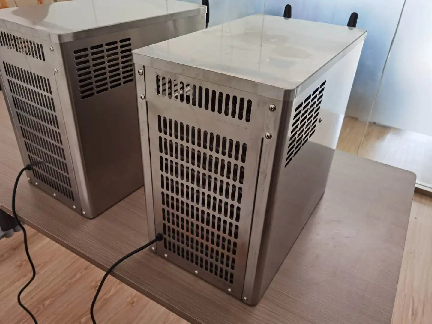 Table top draft beer dispenser cooler with CE