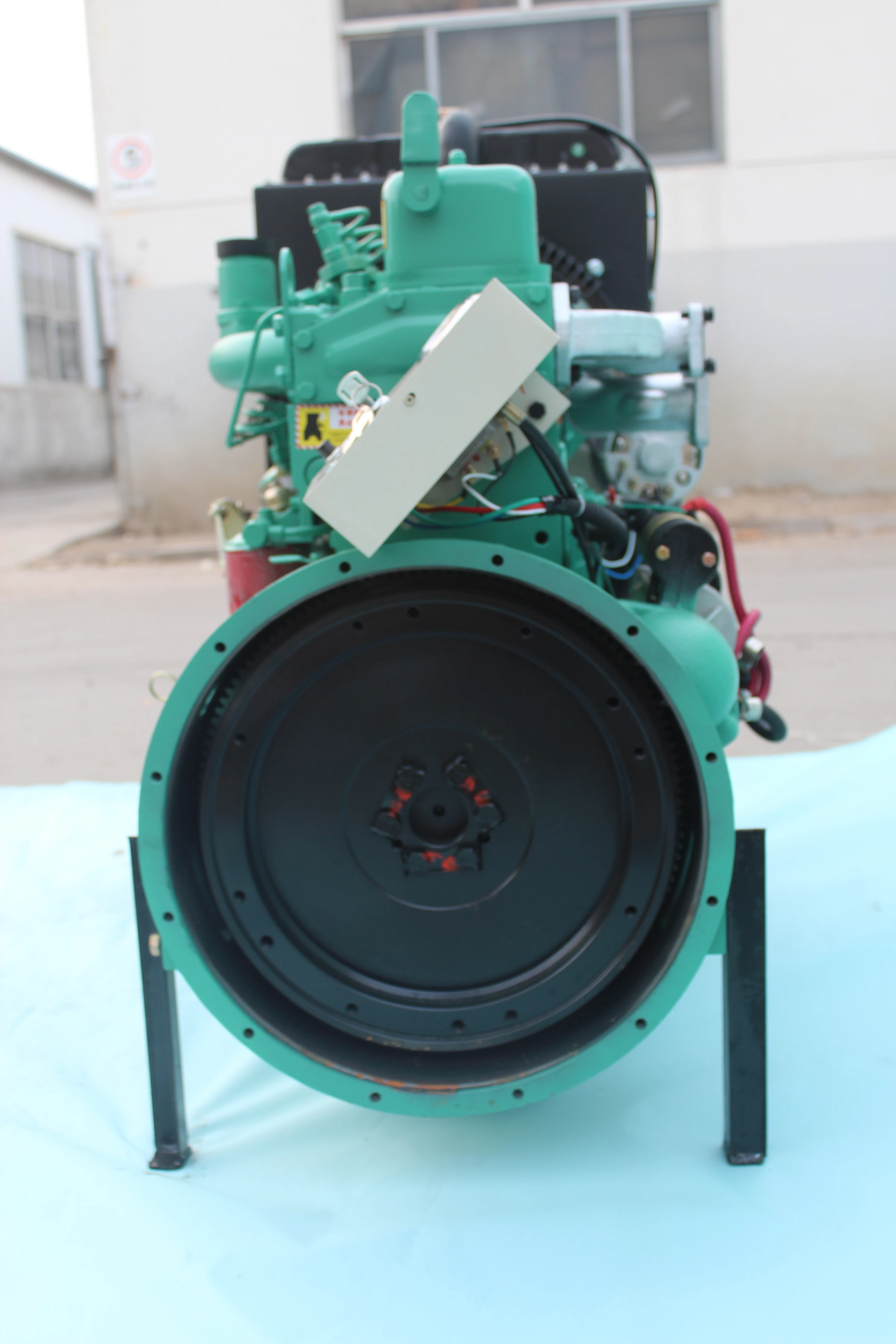 Водяное охлаждение 4 цилиндра 41kw K4100ZD дизельный двигатель