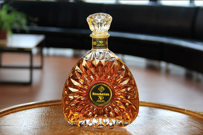 Лучшие продажи премиум OEM виноград бренди оптом экспорт спиртных напитков Франция