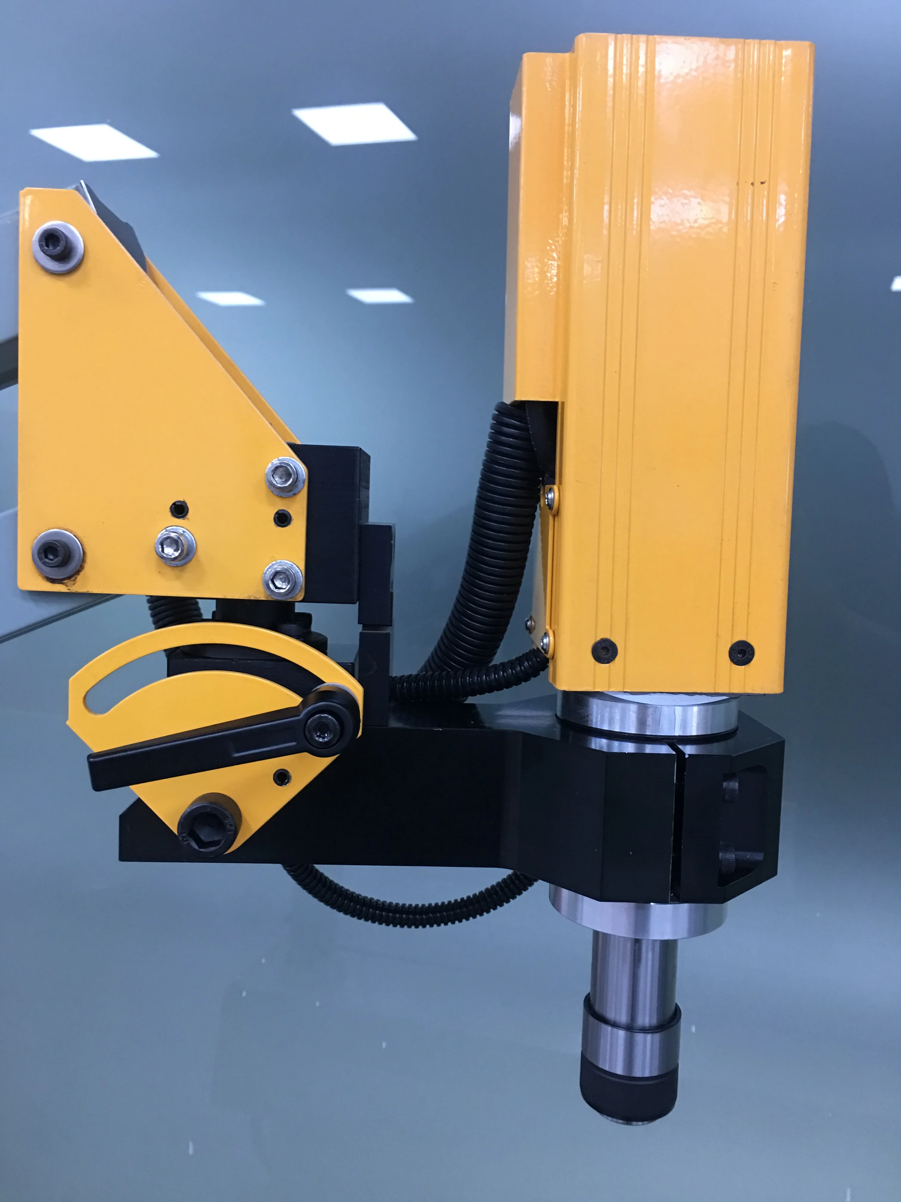 XG Electric tapping machine for thread M8 to M27