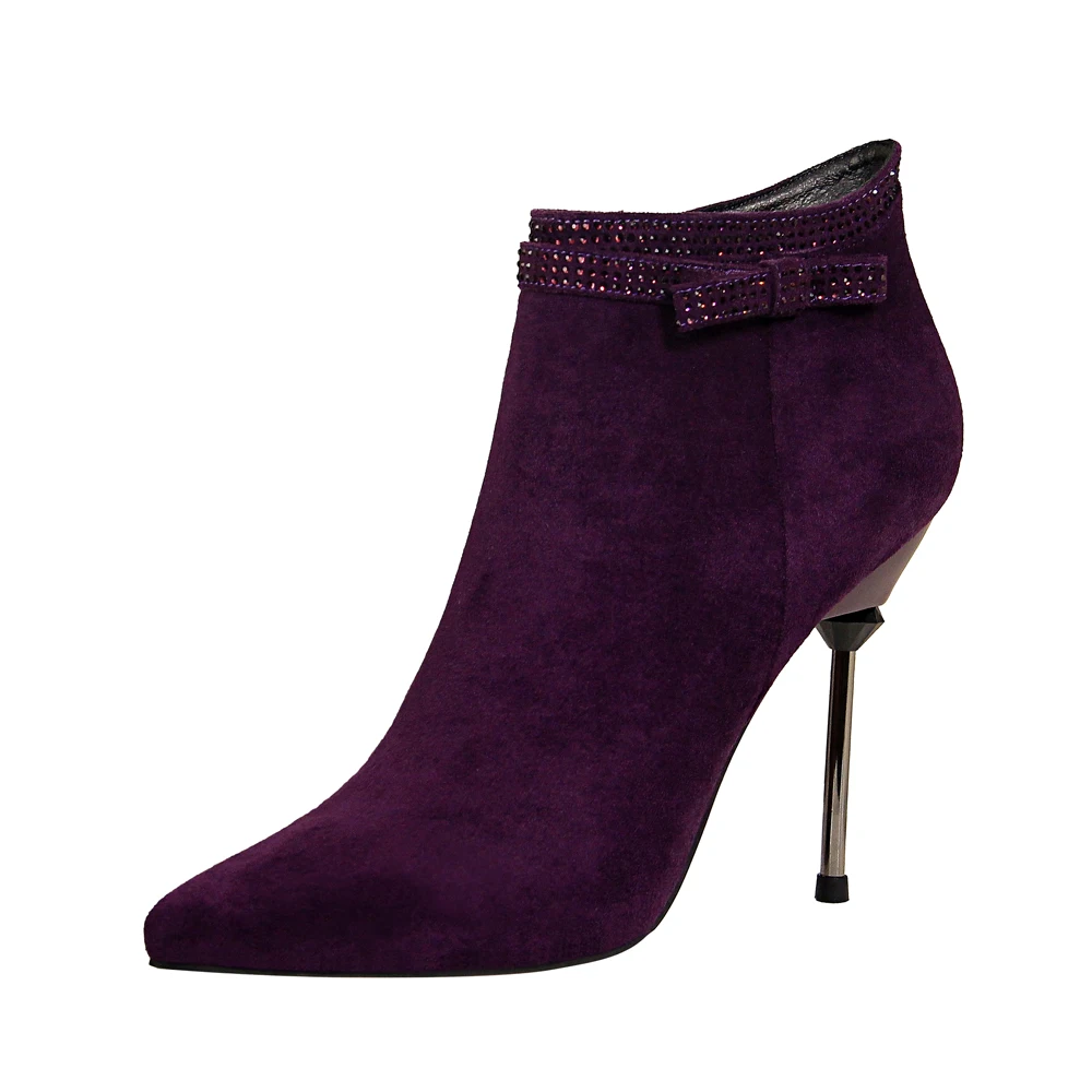 663-8 fashion banquet Short tube Female boots Stiletto heel High heels suede Pointed toes sexy Show thin Short boots