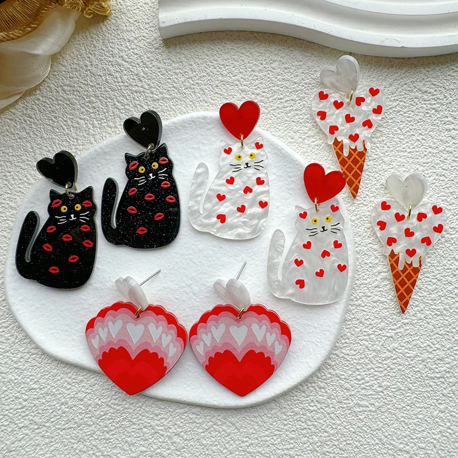 Cheap Resin Heart Pendant Halloween Naughty Black Cat Green Eyes Christmas Jewelries For Students Cute Girl Acrylic Earrings