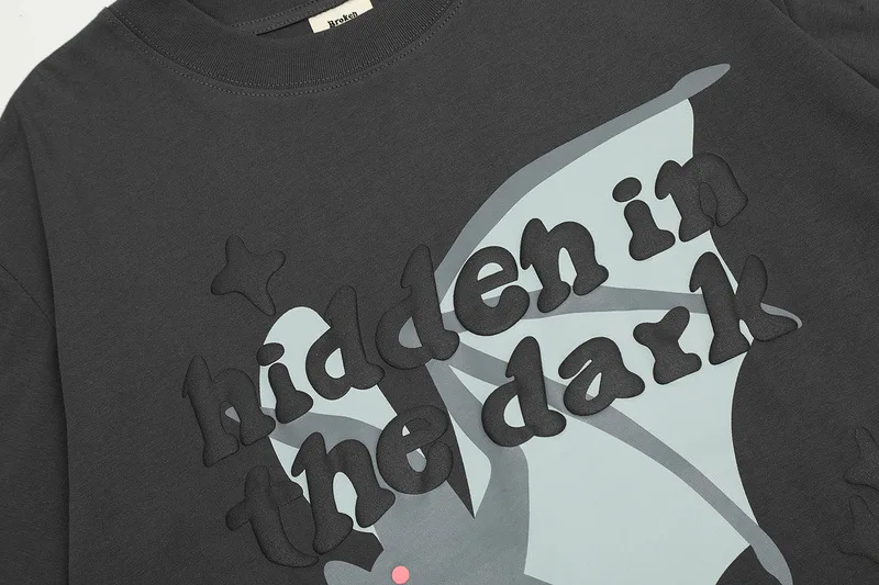 Luxury 230gsm Men Tee Shirts Broken Planet Bat Graphic 100% Cotton Short Sleeve T Shirts for Men and Women