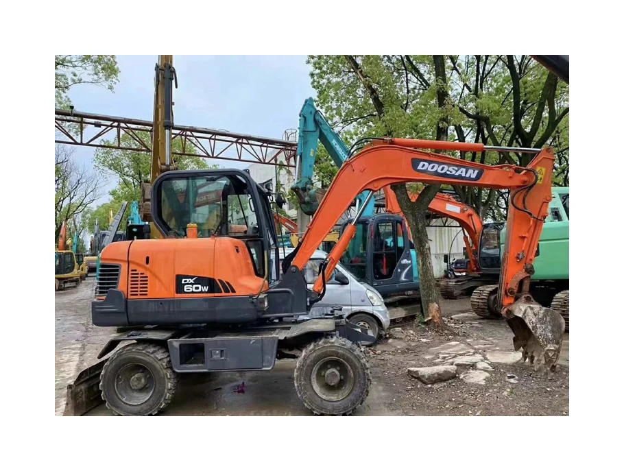 Factory Sale Various Popular Product Wheel Excavator Hyundai Used Japanese Small Excavator Mini